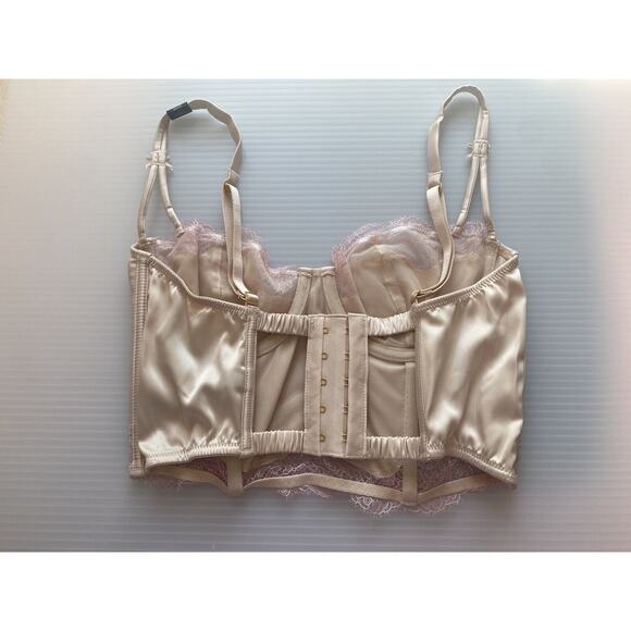 Victoria's Secret Balconette Bra - Picture 4 of 13